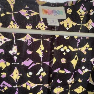 Woman's Cover up Size 3